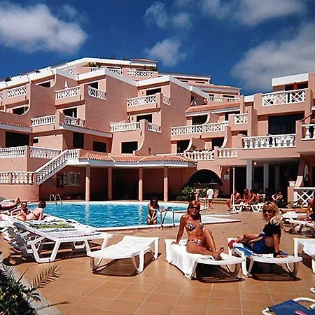 Paradise Court Aparthotel-3